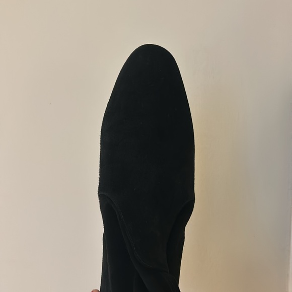 LIKE NEW Stuart Weitzman Lowland Suede Thigh-High Boots - Picture 8 of 10